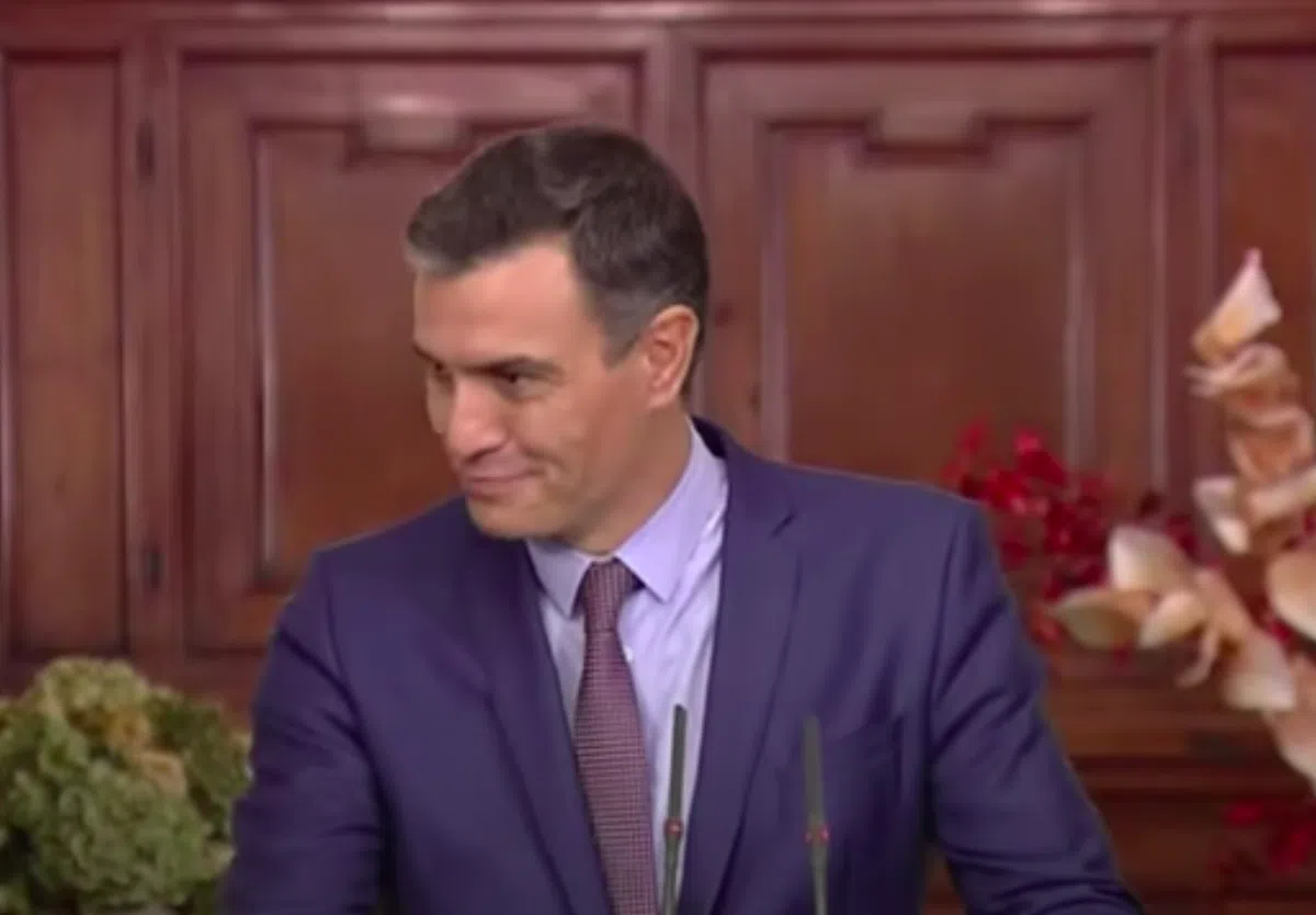 Педро Санчес поддержал премьера Португалии, которому грозит отставка
