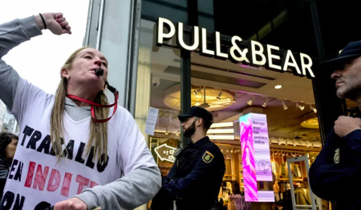 Сотрудники магазинов Zara и Pull&Bear собрались бастовать в разгар распродаж