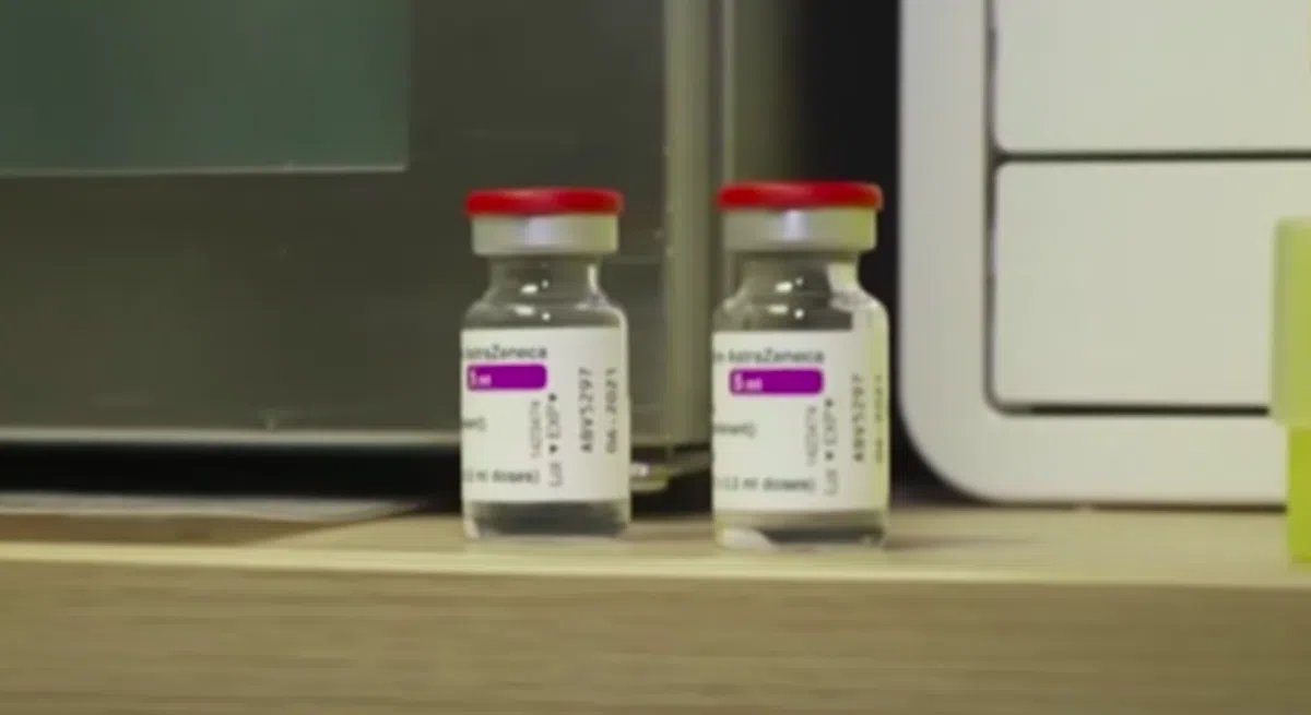 Миллион испанцев «зависли» между двумя дозами AstraZeneca