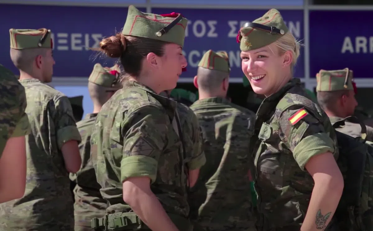 СМИ: Испания выводит всех военных из Афганистана