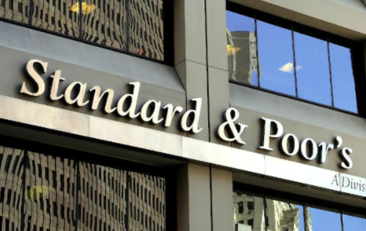 Агентство S&P ухудшило прогноз рейтинга Испании