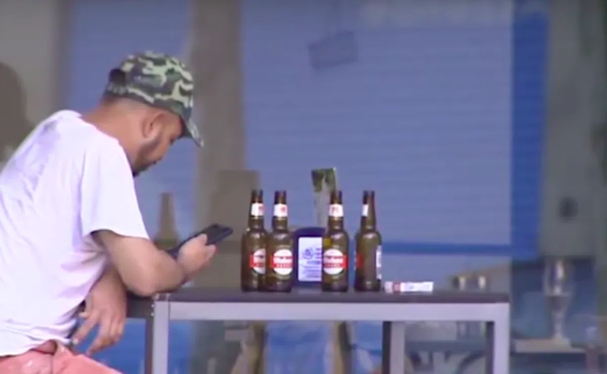 В Мадриде ресторанам разрешили без согласования устанавливать барьеры на террасах