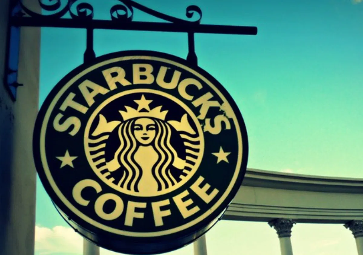 Starbucks даст работу 2500 беженцам в Европе