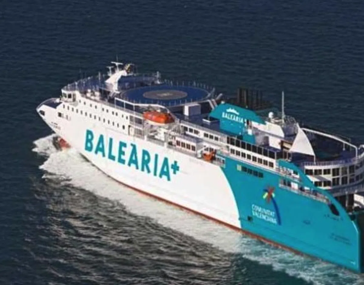 Компания Balearia запустит ежедневные паромы между Денией, Ибицей и Майоркой