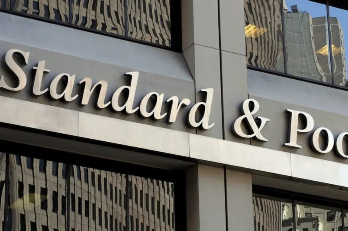 Агентство S&P улучшило прогноз по рейтингу Испании