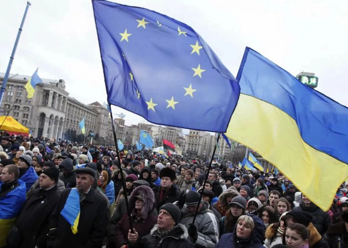 Испанцев попросили быть осторожнее при посещении Украины
