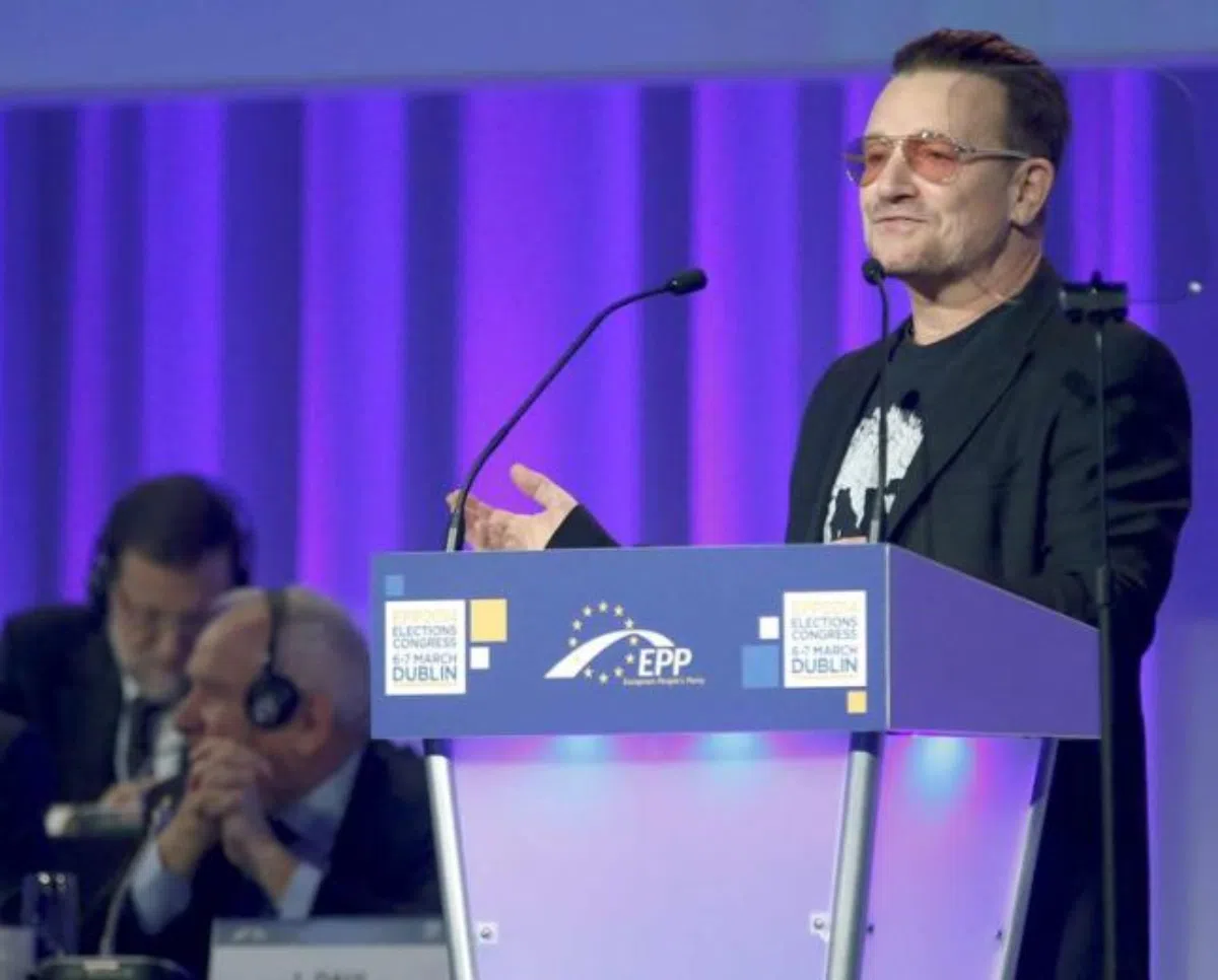 Солист U2 Боно призвал Европу поддержать Испанию