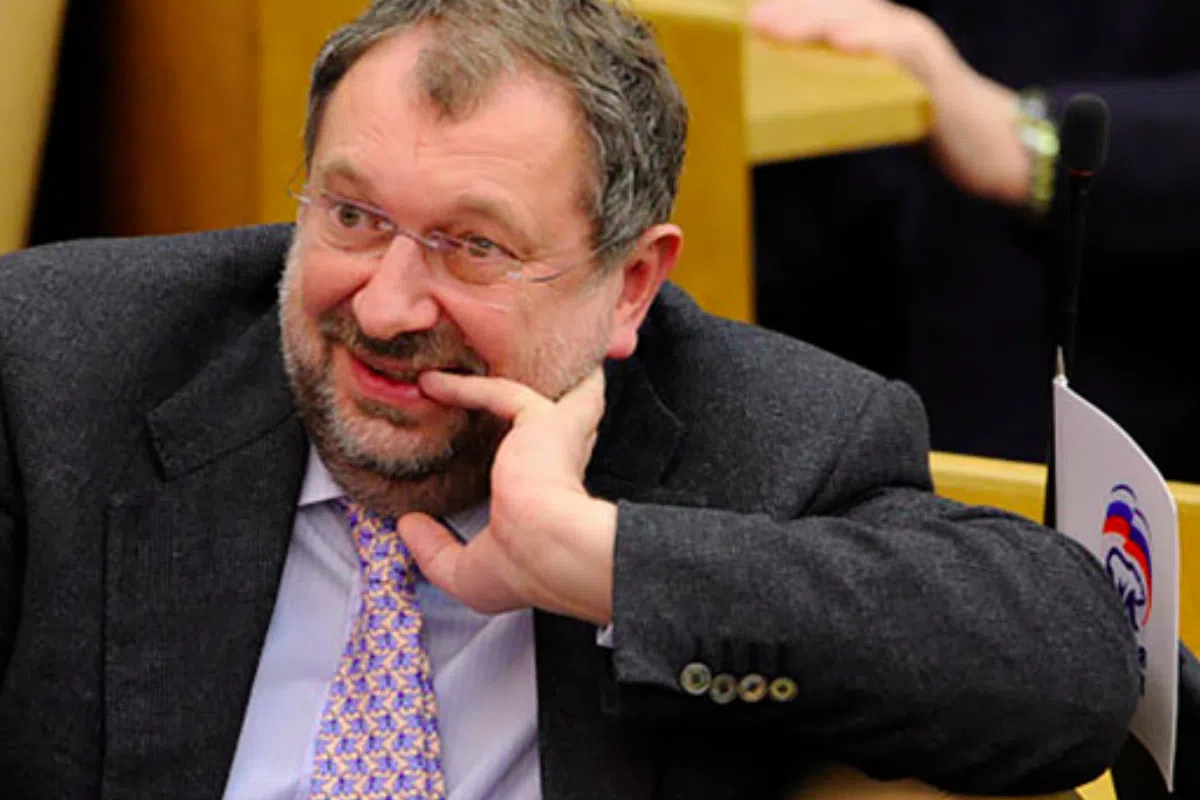 Испанский суд аннулировал ордер на арест депутата Резника