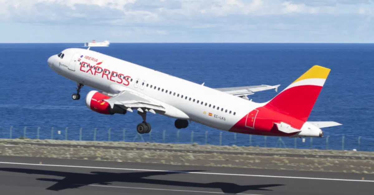 Iberia Express предлагает скидки до 35% на рейсы в пределах Испании