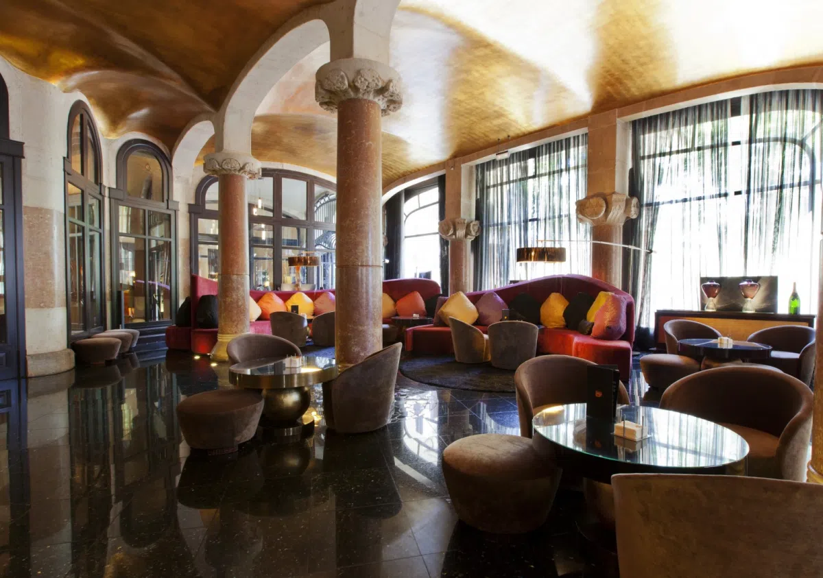 В Барселоне ограблен отель Casa Fuster