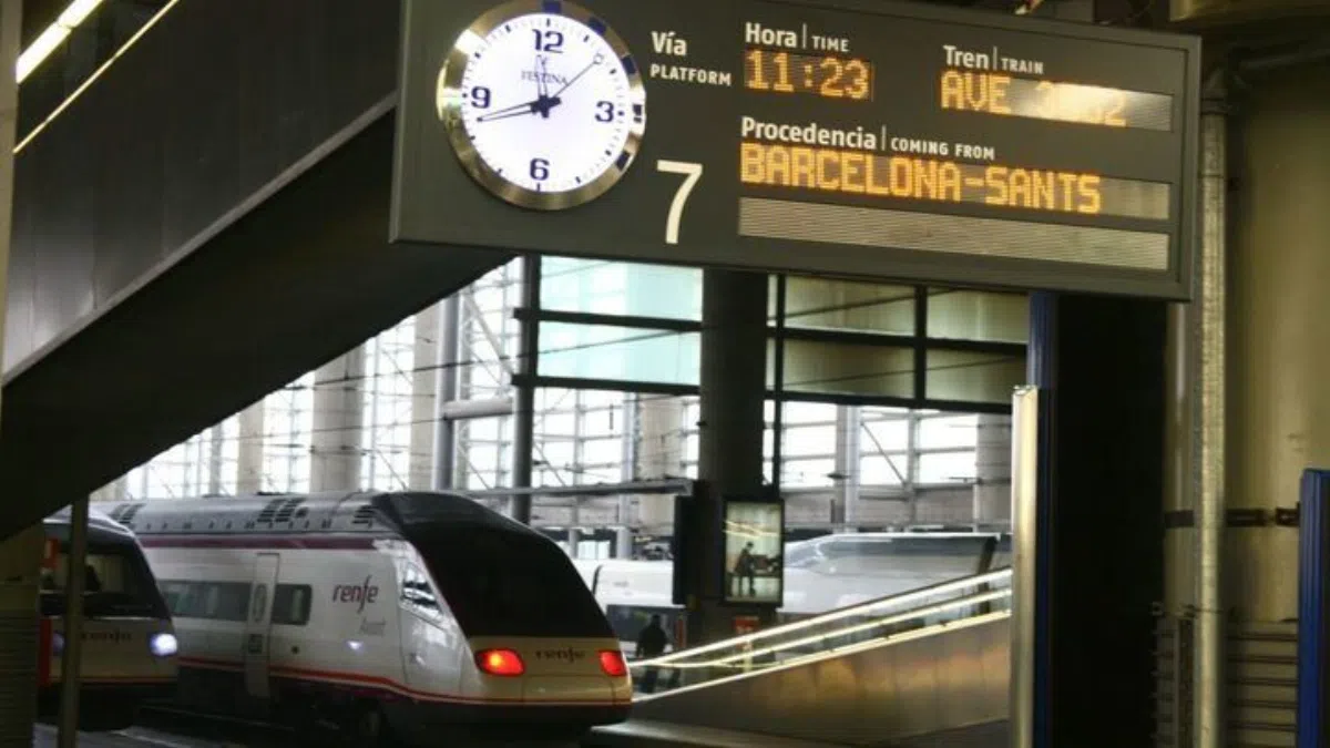 Акция Renfe к 14 февраля: два билета по цене одного