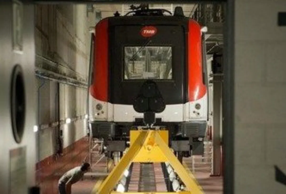 Добраться из аэропорта до центра Барселоны можно будет на метро