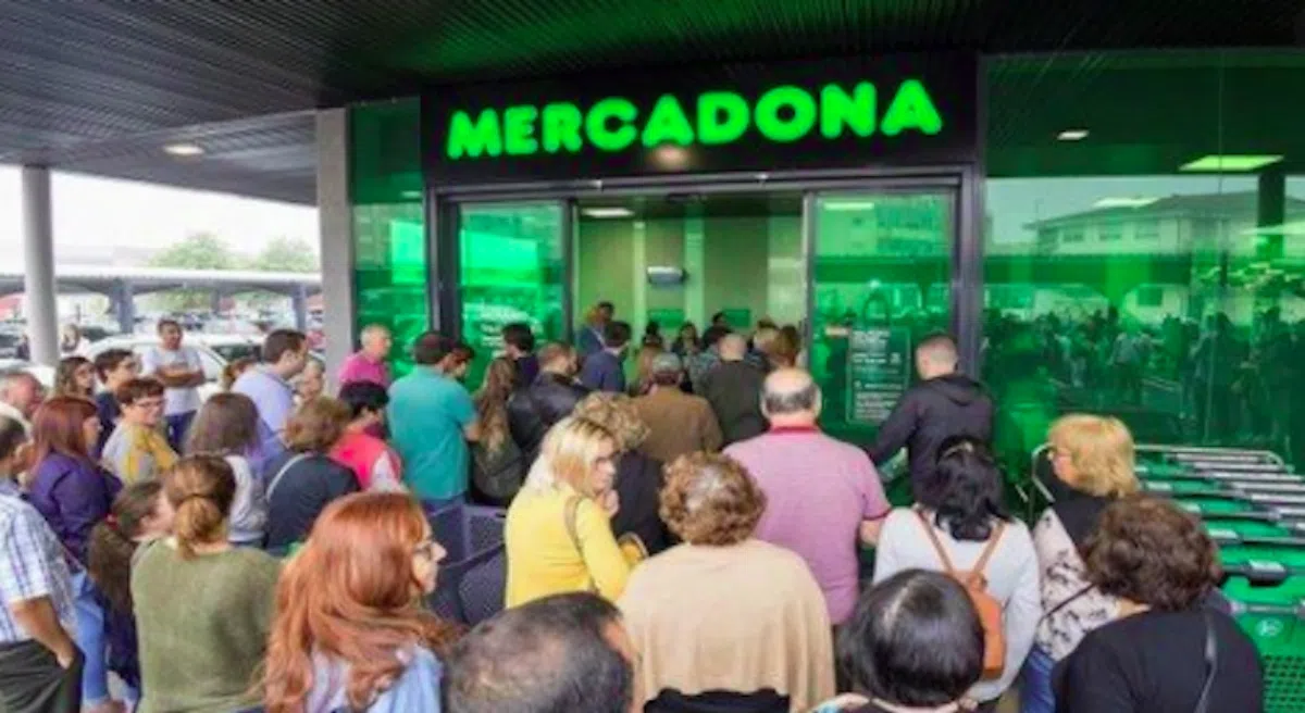Mercadona меняет график и начинает продажу масок по 6 евро за 10 штук