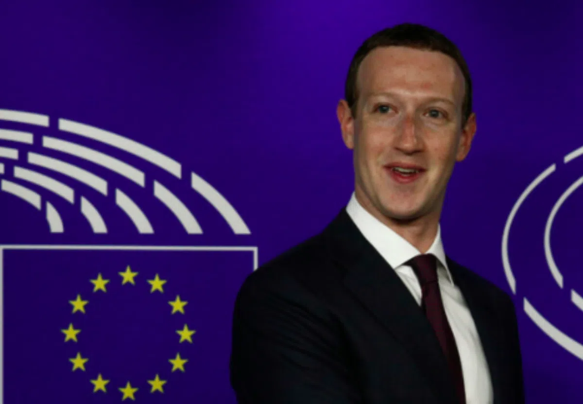 Евросоюз не собирается подстраиваться под требования Facebook