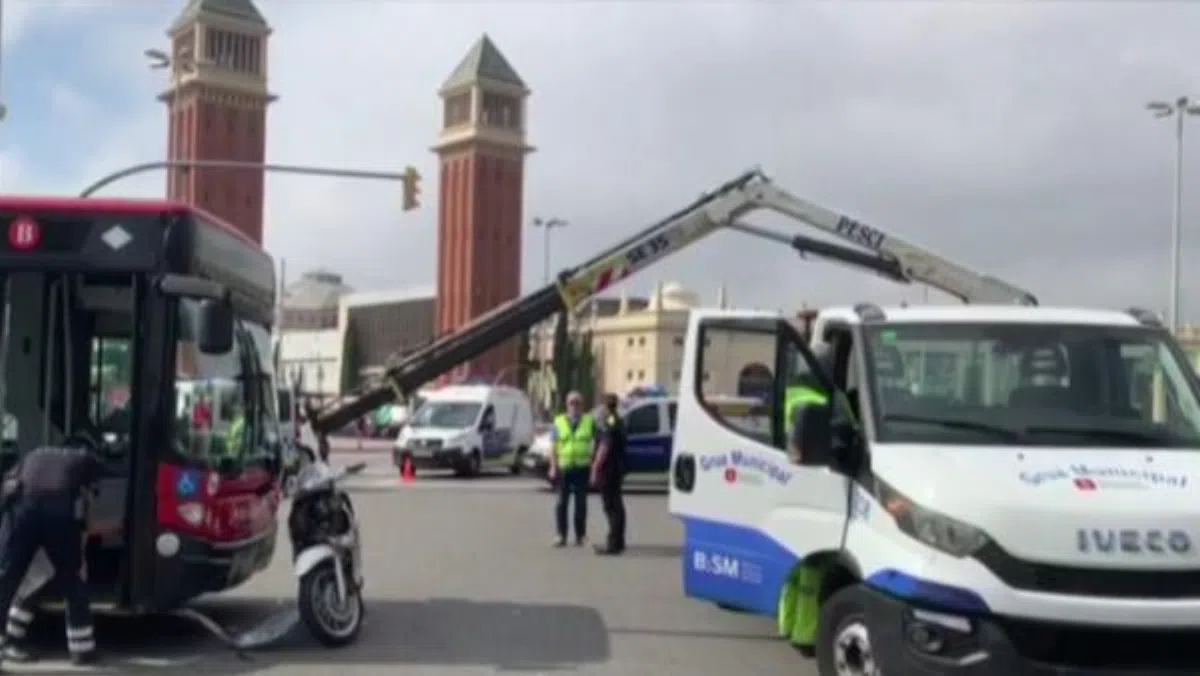 В центре Барселоны 20 человек пострадали в ДТП