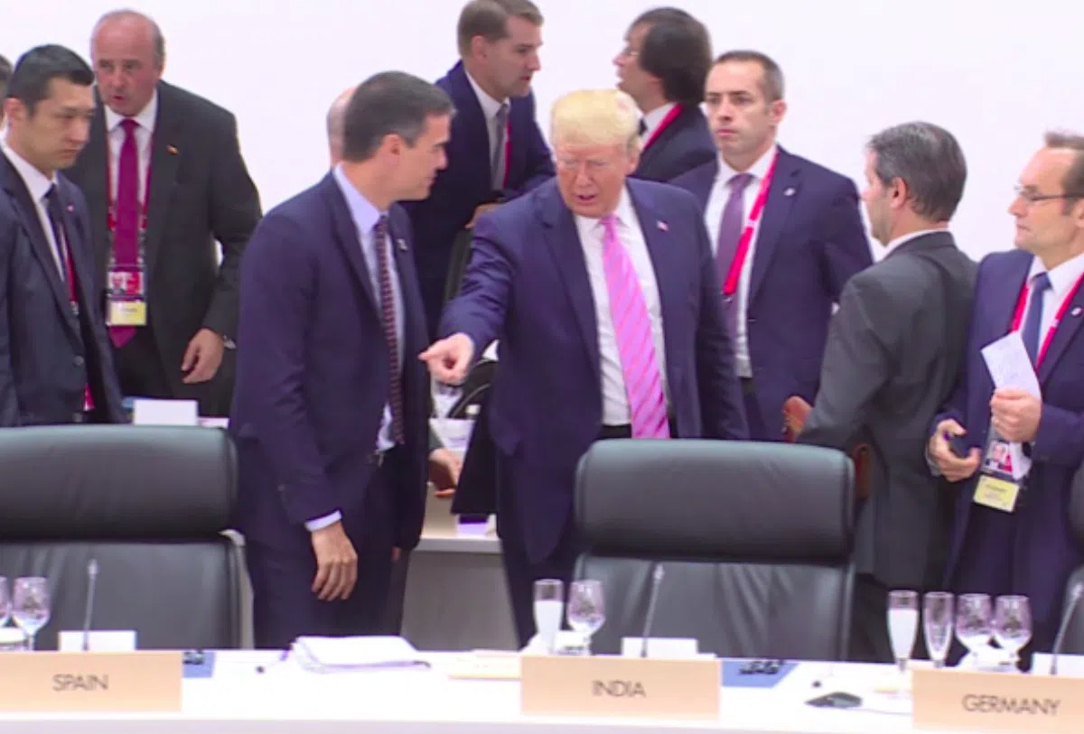 Трамп указал Санчесу на его место