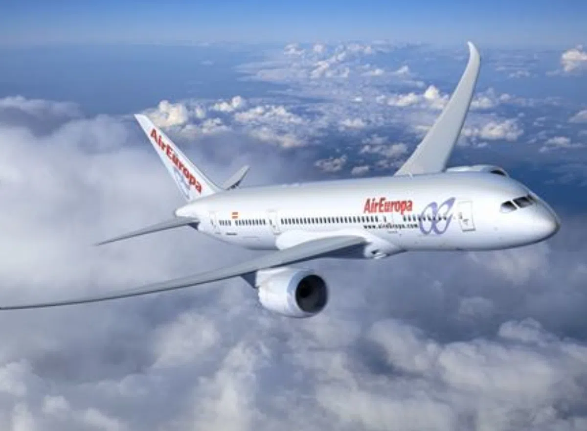 Air Europa распродает дешевые билеты