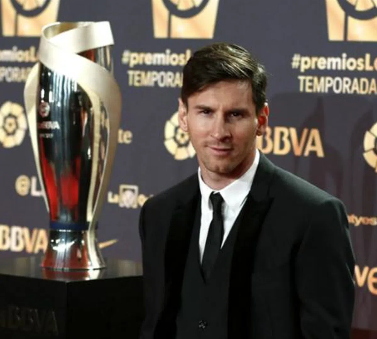 Месси признан лучшим игроком Примеры сезона 2014/15