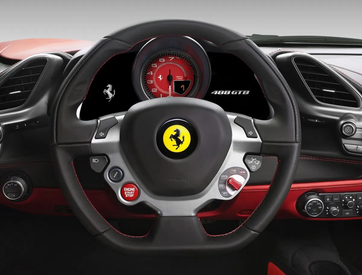 Ferrari 488 GTB покажут во Франкфурте в сентябре