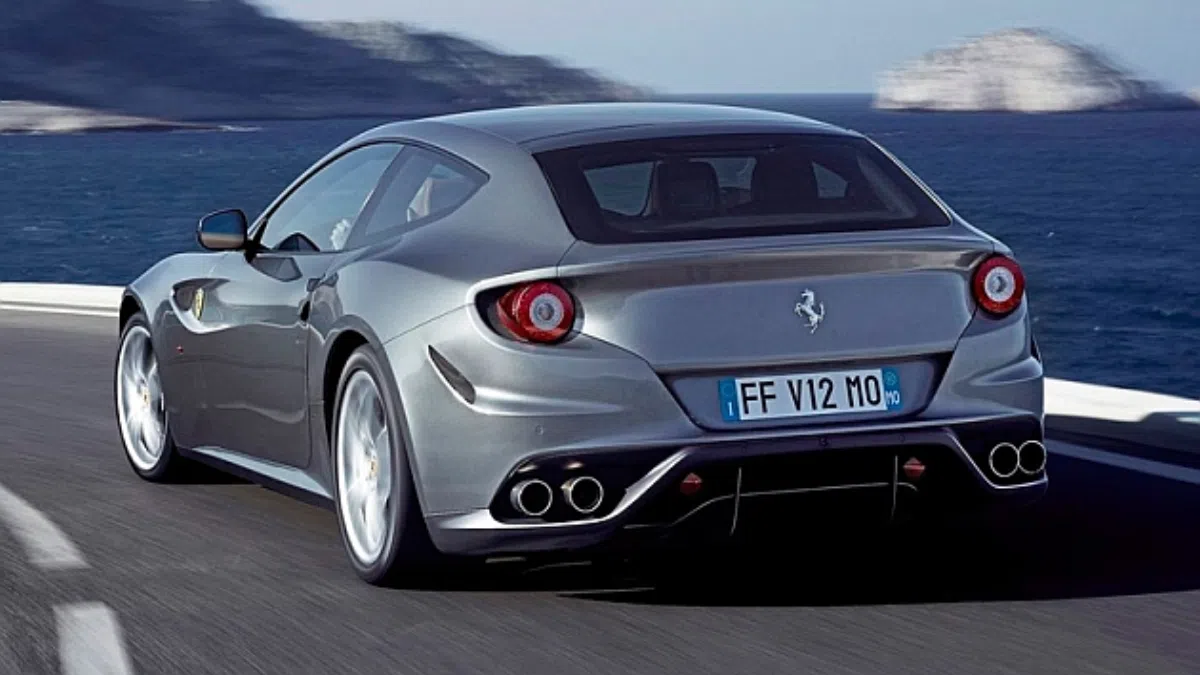 Подаренные Хуану Карлосу автомобили Ferrari уйдут с молотка