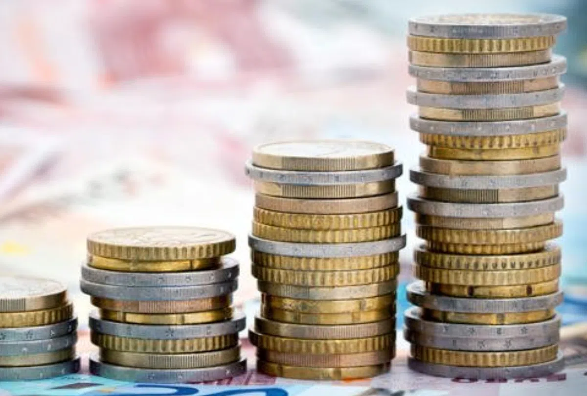 Еврокомиссию тревожит дефицит бюджета Испании
