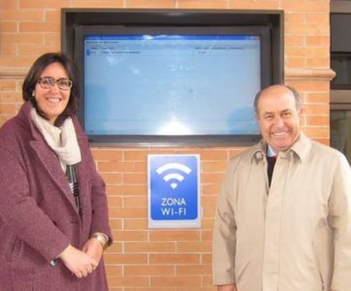 На кладбище Гранады появился бесплатный Wi-Fi