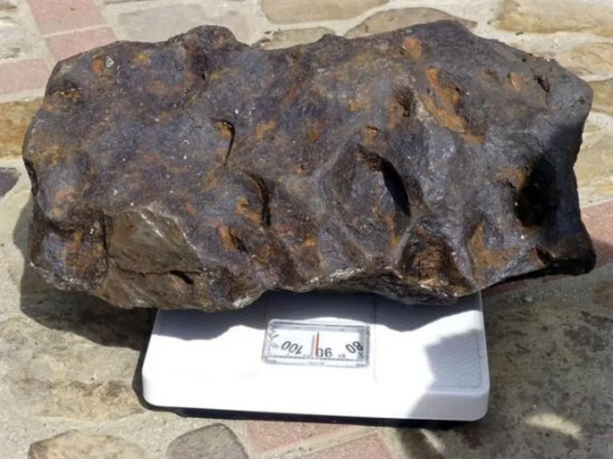 В испанском баре для прессования хамона использовали метеорит