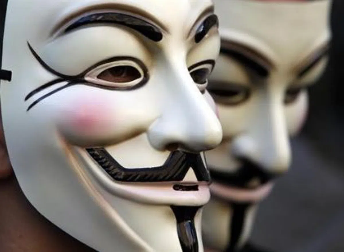 Хакеры из Anonymous взломали сайт испанского телеканала