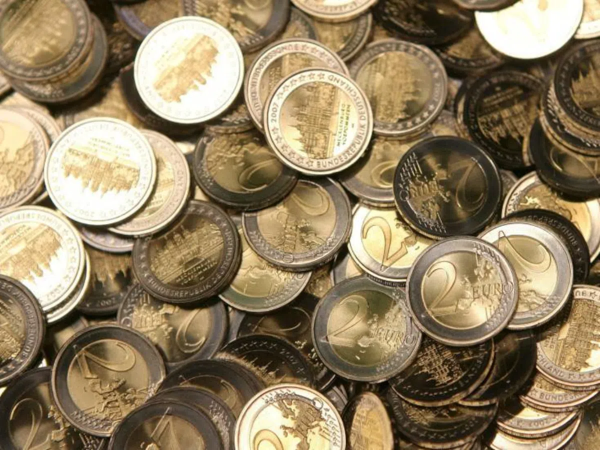 Брюссель обещает не предъявлять новых требований к испанской экономике