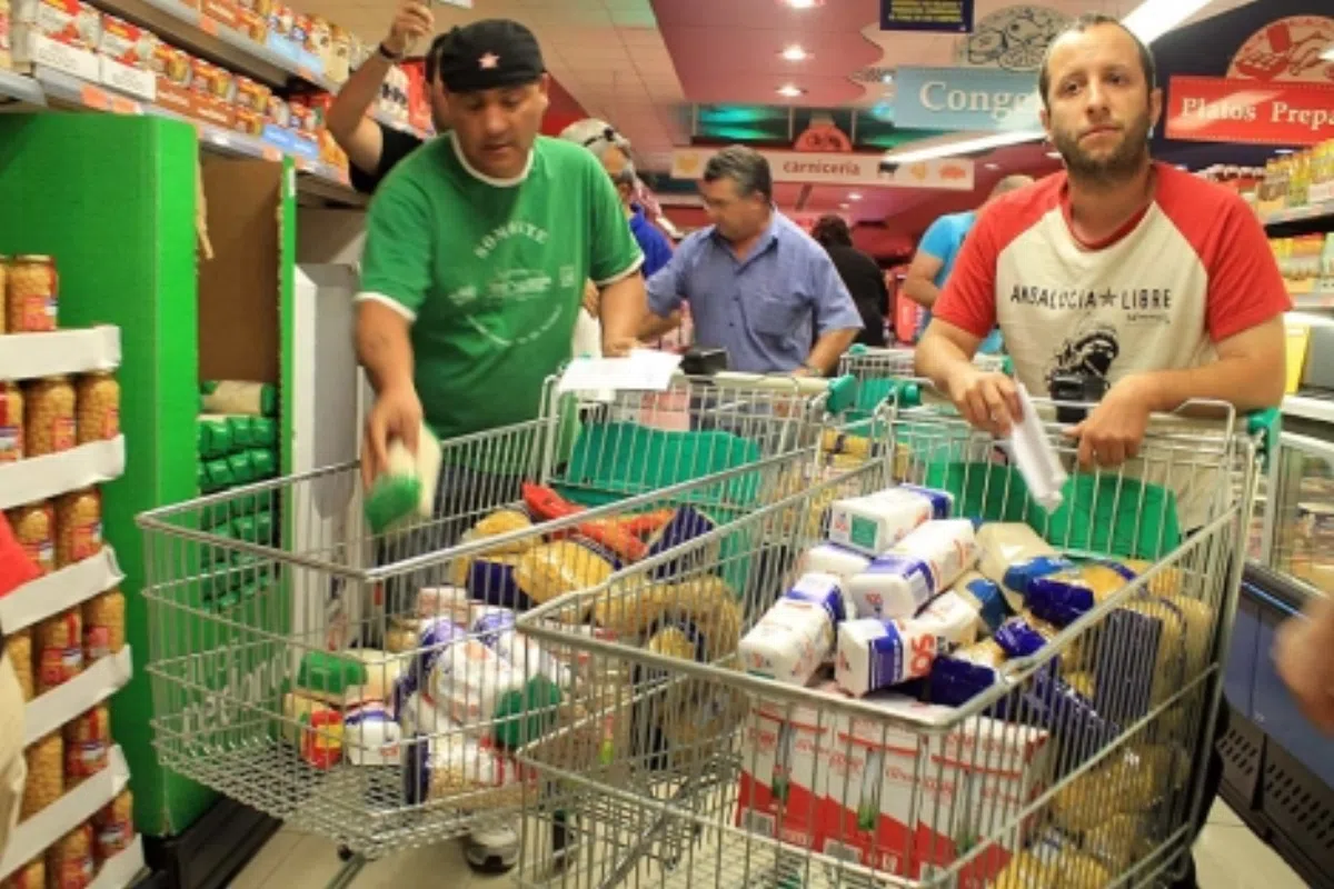 Испанские профсоюзы совершили набег на гипермаркеты