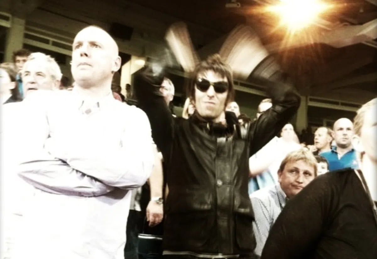 Экс-солиста Oasis выгнали со стадиона в Мадриде